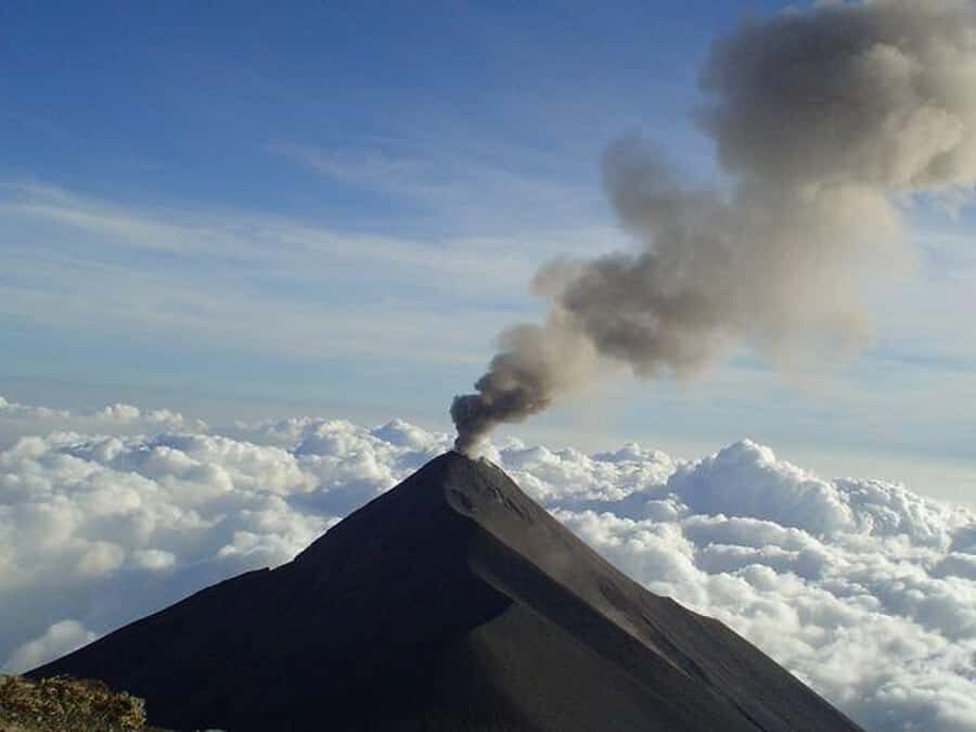 1 Day Acatenango Volcano Hike from Antigua - Phase 1: cornfields and a steep warm-up