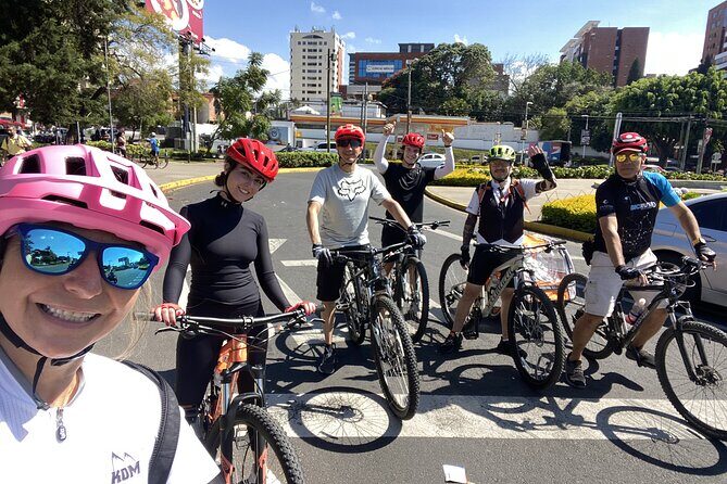 3-Hour Bike Tour Guatemala City - Plaza del Obelisco, Plaza España, and the Torre del Reformador