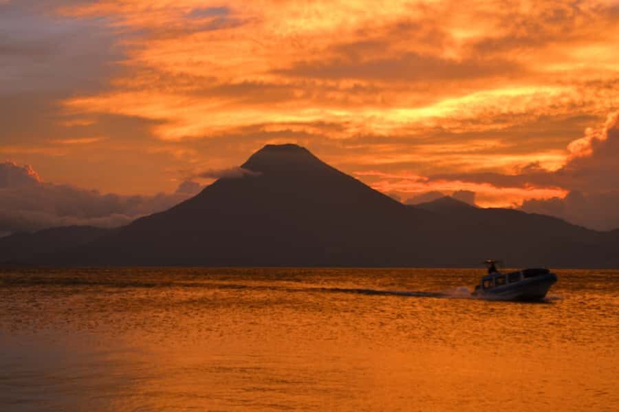 3 Mayan Villages Tour to Lake Atitlan (full day) - Antigua to Panajachel: the ride that sets expectations