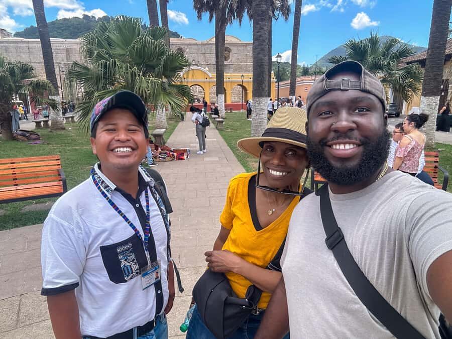 Antigua Guatemala: City Highlights Guided Walking Tour - Central Park and Civic Antigua: Sirens, Palacio, and Cathedral Sights