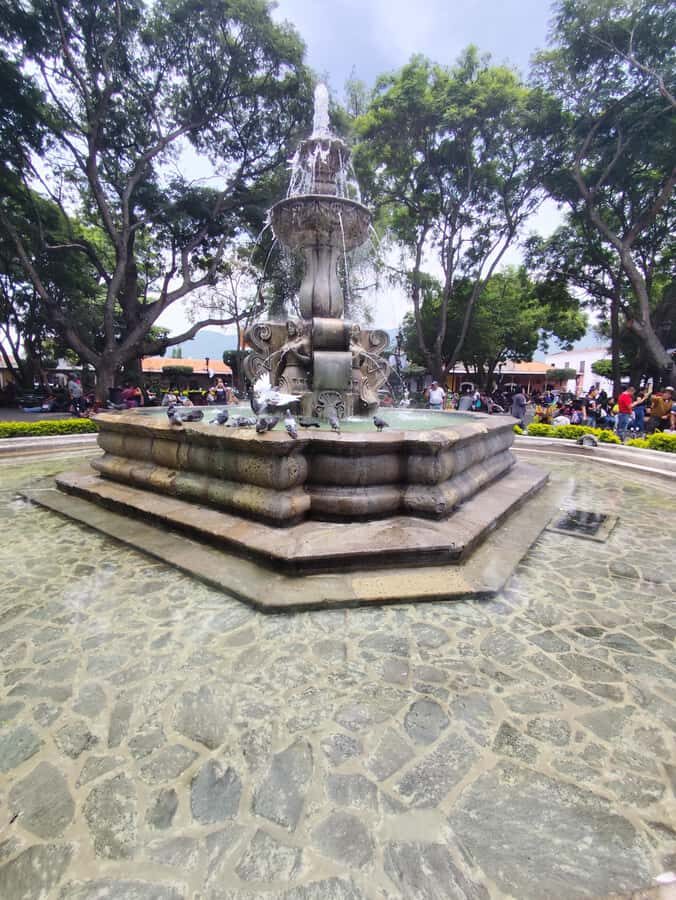 Antigua Guatemala: City Highlights Guided Walking Tour - Church of San Francisco: Finishing with a Strong Sense of Place