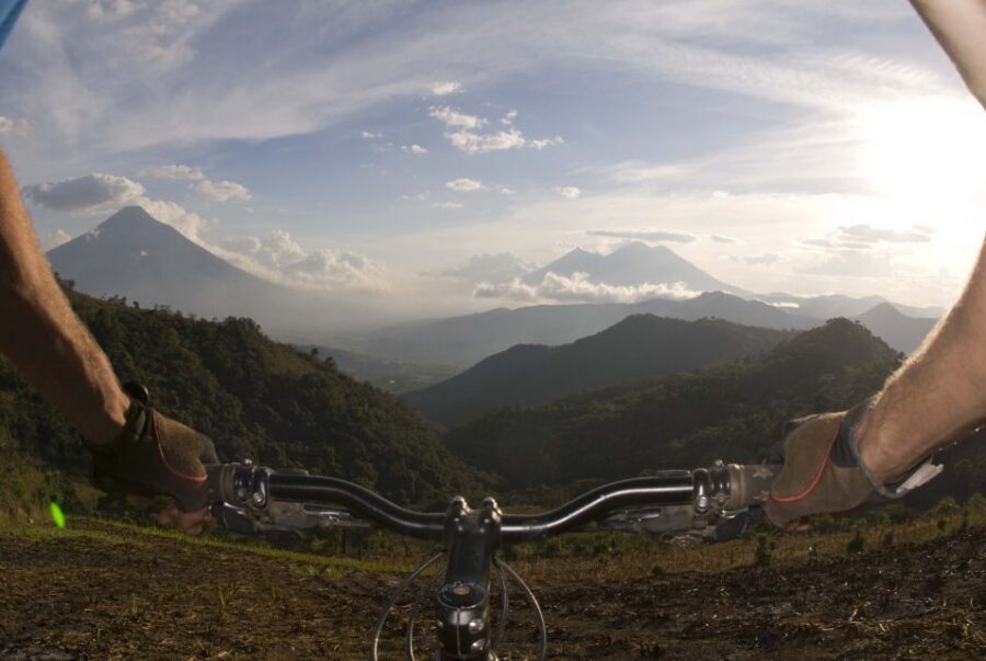 Antigua Guatemala: Half-Day Mountain Bike Tour with Guide - The final 45 minutes: switchbacks, drops, and a half-pipe-like aqueduct trail