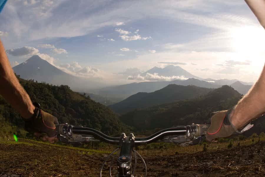 Antigua Guatemala: Half-Day Mountain Bike Tour with Guide - The first big drop: fast volcanic singletrack, steep bits, and creek crossings