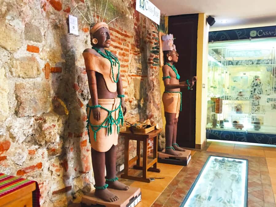 Antigua Guatemala: Morning Tour from Guatemala City - Central Park in a Spanish Grid, Plus Las Sirenas Fountain