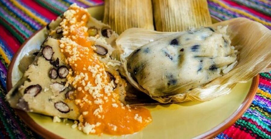 Antigua Guatemala: Street Food Walking Tour with Tastings - Colonial streets, 17th-century buildings, and volcano views without the museum slog