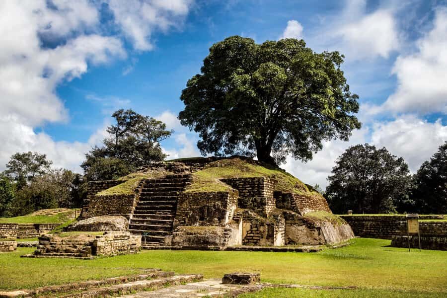 Chichicastenango and Iximché One Day Tour - Iximché: Guatemala’s first capital, not just stones