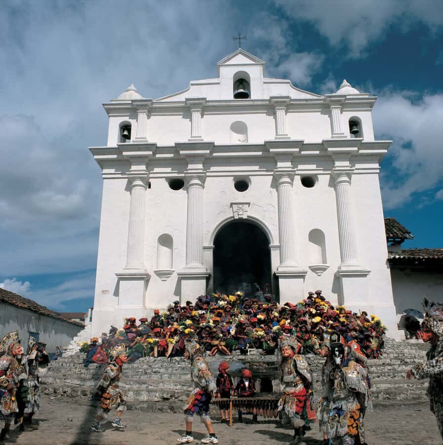 Chichicastenango and Iximché One Day Tour - How the guide experience changes the day