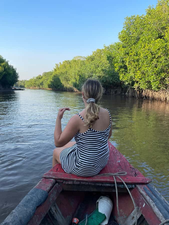 El Paredón: Mangrove Boat Tour with Optional Fishing - What happens at the start: warm welcome and a clear game plan
