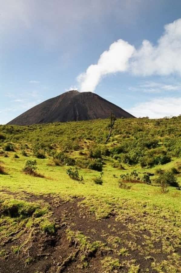 From Antigua: Pacaya Volcano Day Hike - Antigua to the Park Office: timing and what the drive sets up