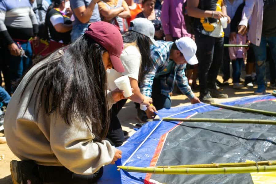 From Antigua to Sumpango Giant Kite Festival - All Saints’ Day at the cemetery: marigolds, candles, and meaning