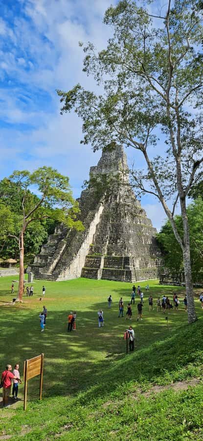 From Flores: Tikal National Park All Inclusive - Pickup in Flores or Mundo Maya: finding your group fast