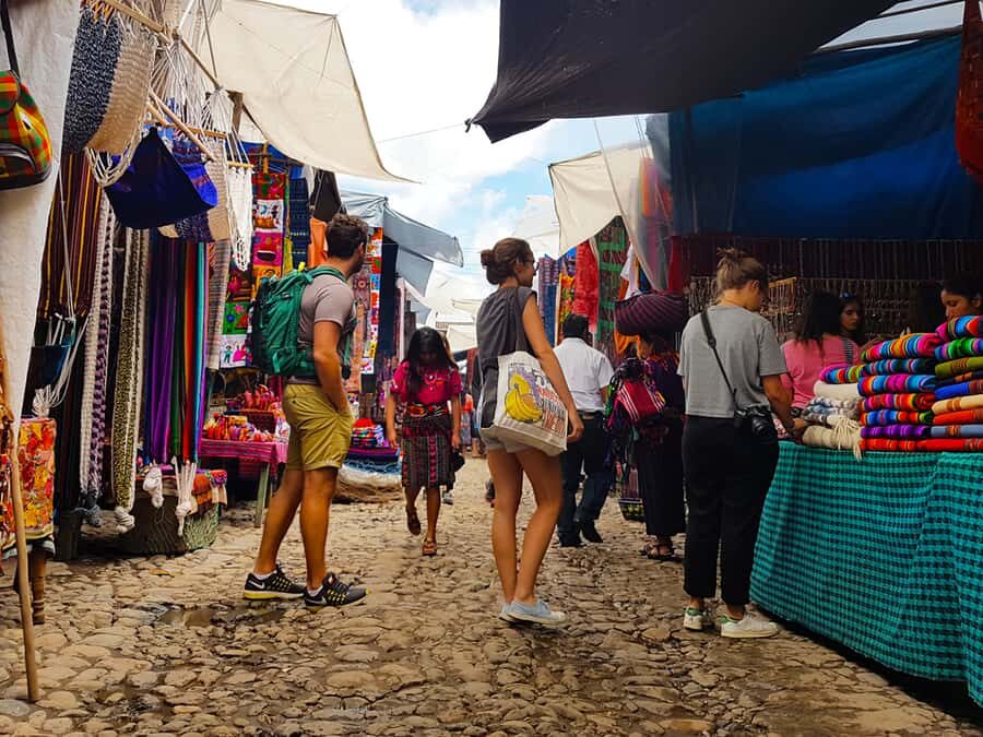 From Guatemala City: Chichicastenango and Lake Atitlan - Lunch time: plan for your own bite