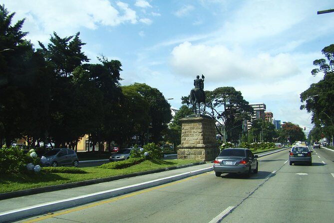 Guatemala City Afternoon Sightseeing Tour - Stop 2: Avenida La Reforma and its “Italy-inspired” statues