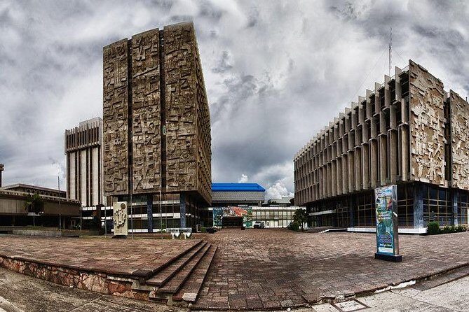 Guatemala city Walking Tour and public bus - Why this Guatemala City walk + bus route feels practical