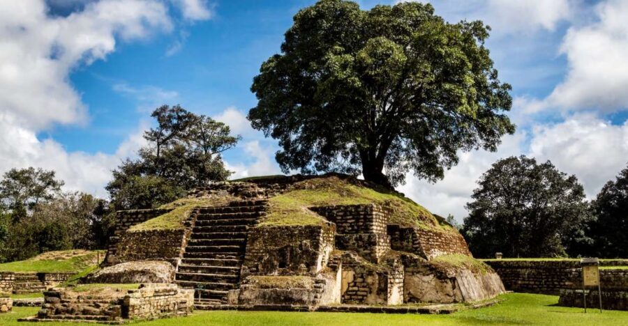 Iximche and Antigua Day Tour - The Guide Makes This Tour: Friendly, Animated, and Story-Driven