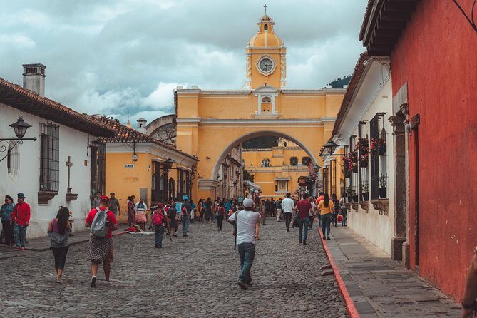 Iximché Ruins and Antigua City Tour from Guatemala City - Guides, small groups, and the difference between stories and dates