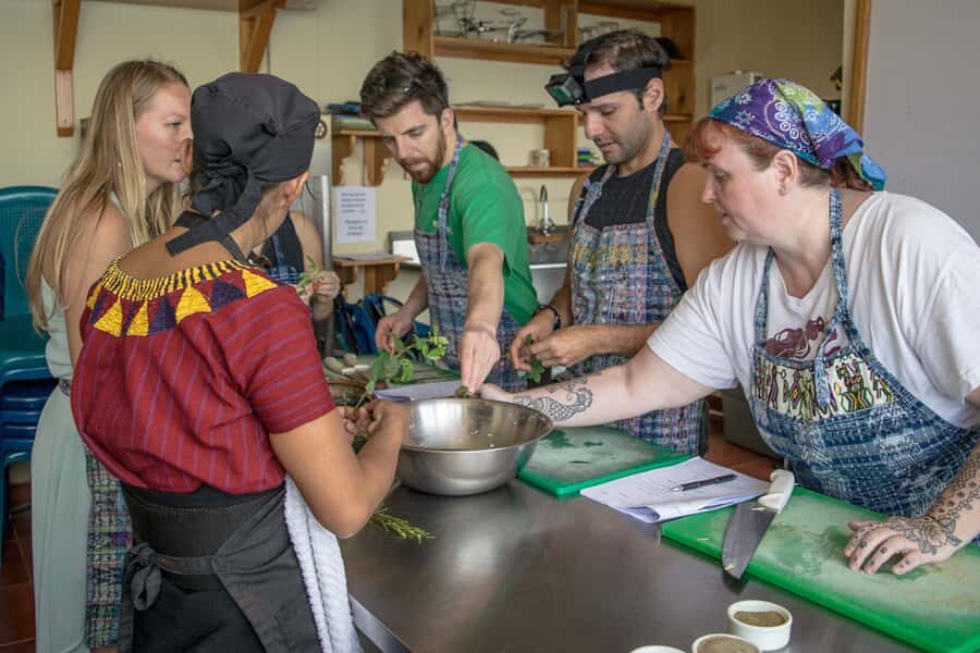 Lake Atitlan Maya Kitchen: 3-Hour Cooking Class - Alfredo or Alicia, plus English support: how guidance actually works