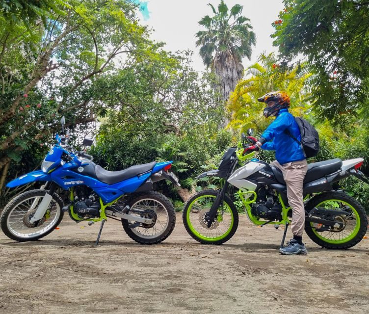 Lake Atitlán Motorcycle Adventure - Chocolate, ceramics, and a cultural center: small stops that give the area meaning