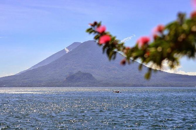 Lake Atitlán Sightseeing Cruise with Transport from Antigua - Shop-heavy moments: how to handle demos without losing your day