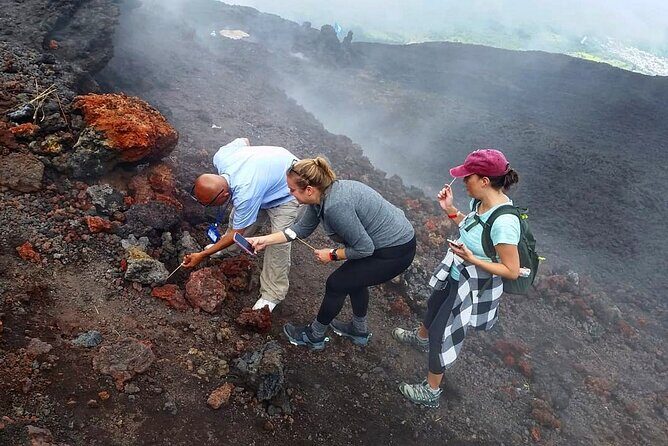 ¡Pacaya Volcano Tour from Antigua! - Guides and language: what makes Daniel, Jose, and Erwin matter