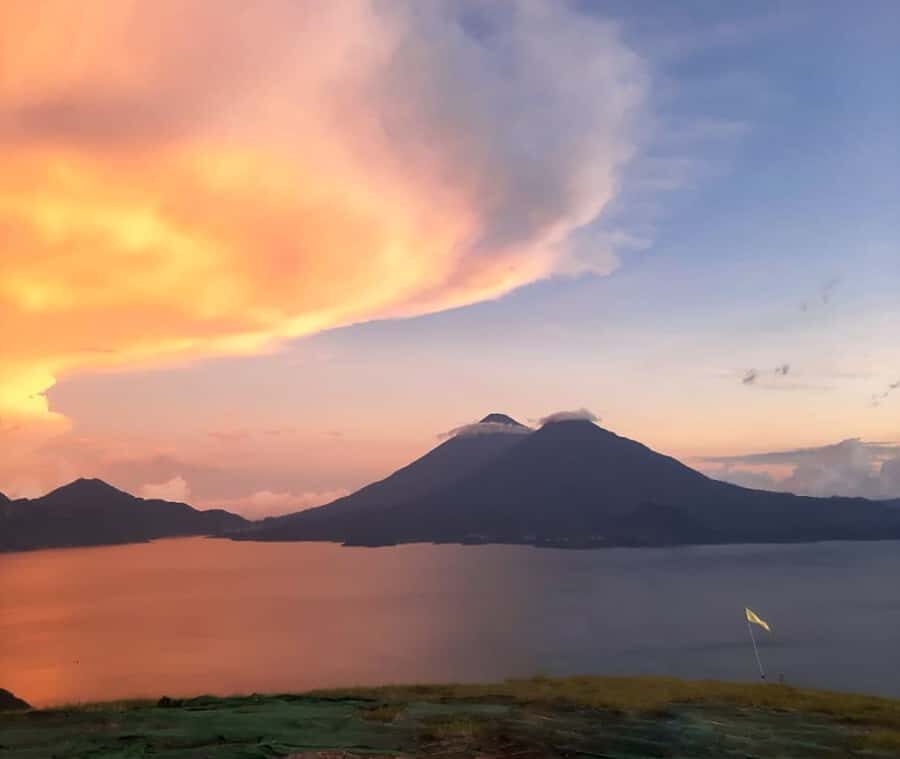 Panajachel: Lake Atitlán Sunset Tour - Santa Catarina Palopó: weaving, crafts, and a calm local pace