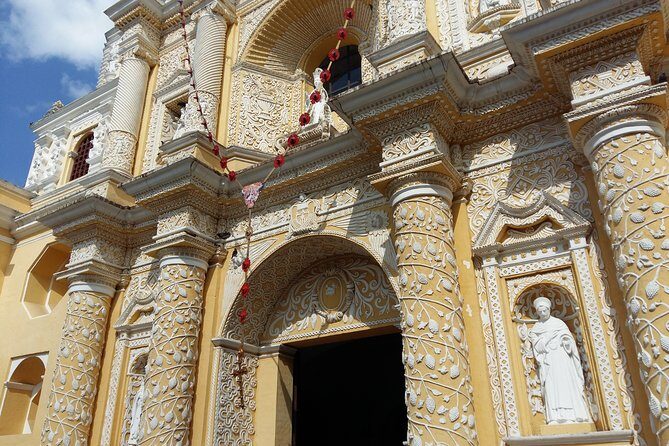 Private Walking tour of Antigua Guatemala - Why Antigua looks better on foot than from a bus