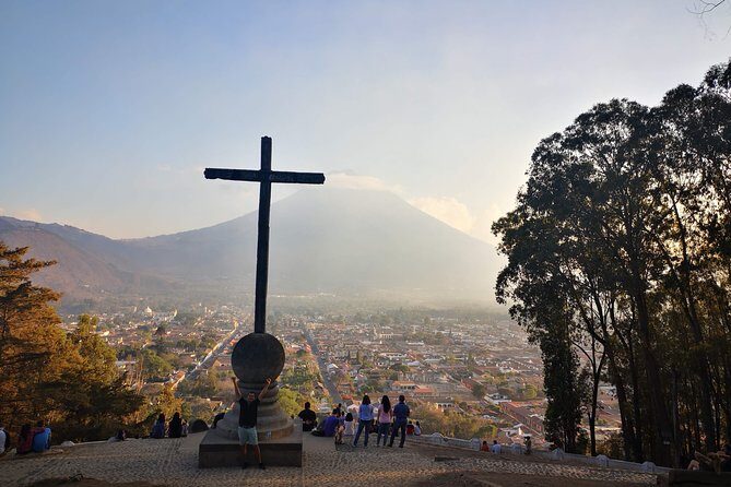 Private Walking tour of Antigua Guatemala - Stop 1: Casa Santo Domingo Museums and the old vs. new contrast
