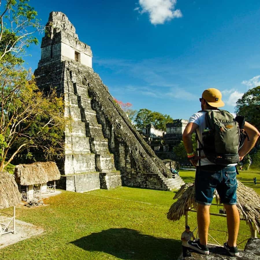 Tour and transportation with tour guide to Tikal. - The guided ruins visit: why the 4 hours feels like the core of the day